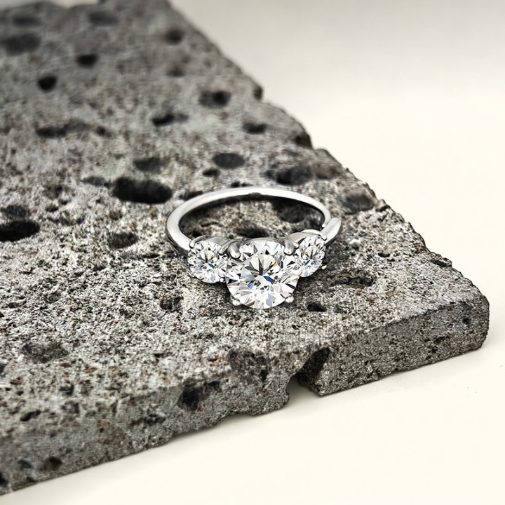 Anello di Fidanzamento Regolabile RIVIERA Acciaio Silver 316L con Gemme a Scalare