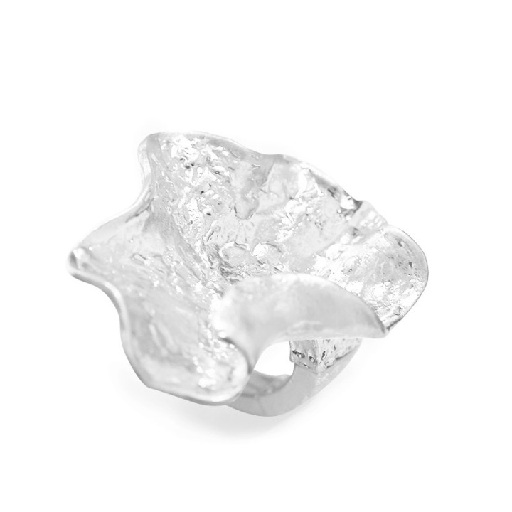 Grande Anello Argento Elastico Foglia Rugosa