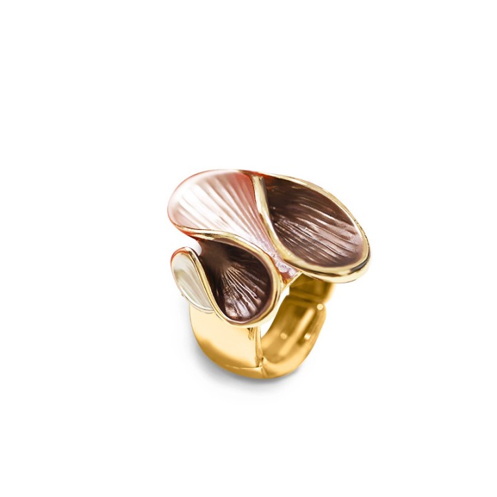 Anello Elastico Smaltato con Linea Sinuosa Caffè
