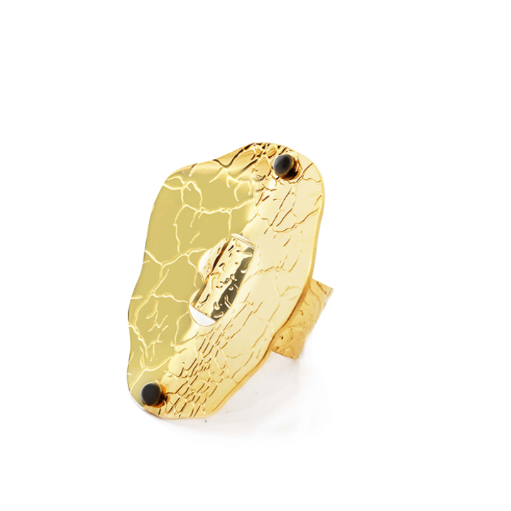 Anello Vintage 'Sombra Vieja' Placcato Oro Giallo con Pietra Nera